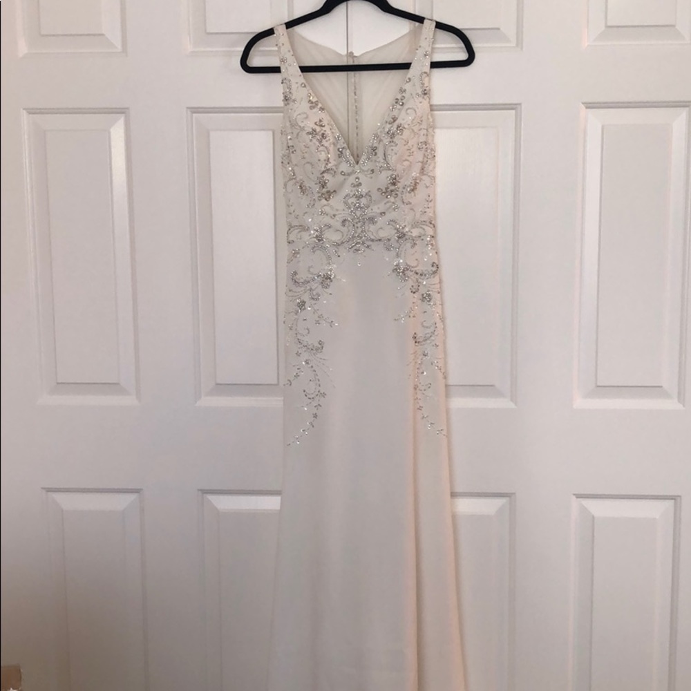 Wedding dress